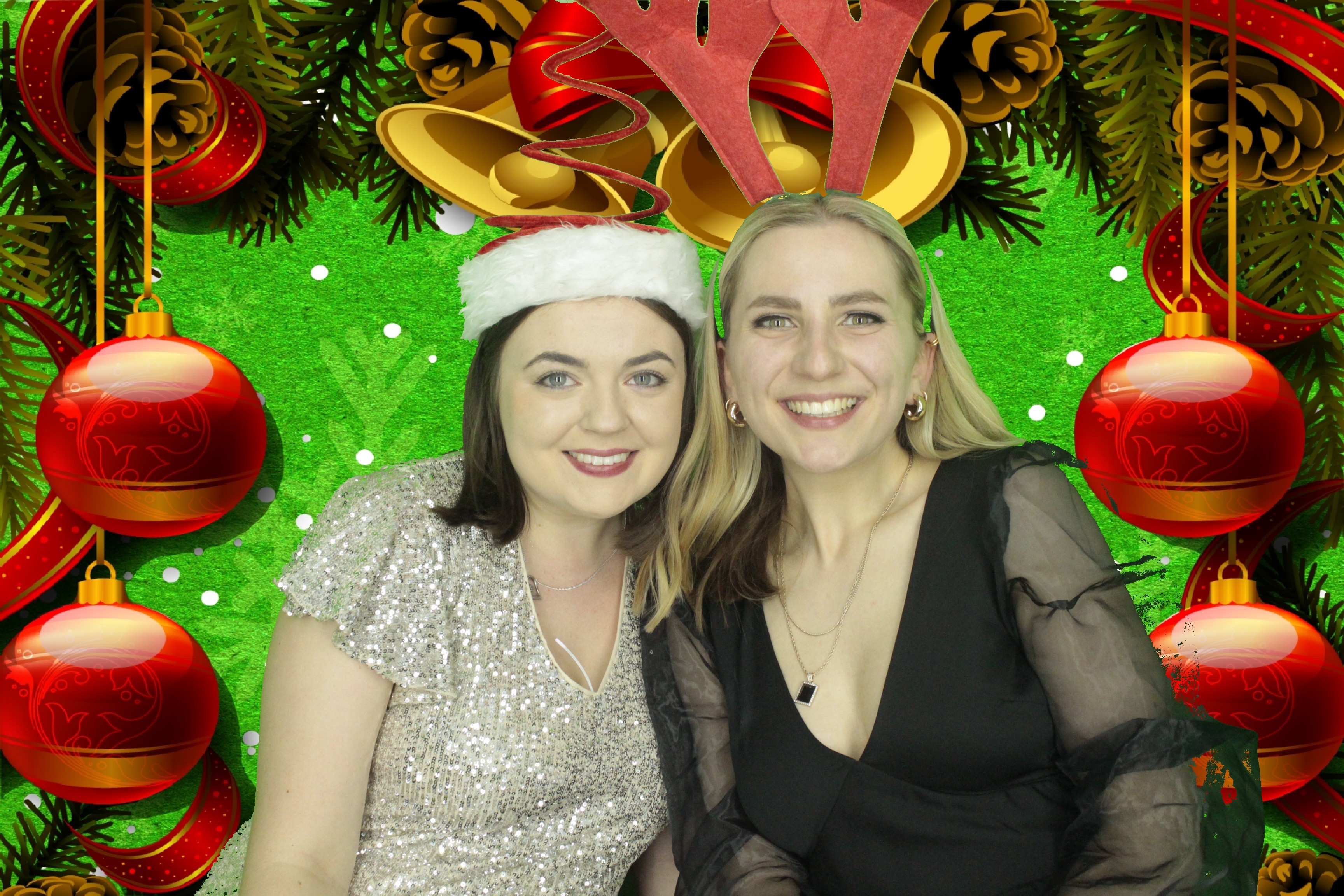 Waitrose Christmas Party 2019 | View more photos from the event at gallery.myphotoboothexperience.co.uk/u/MyPhotoBoothExperienceLtd/Waitrose-Christmas-Party-2019
